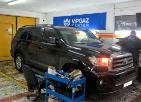 Общий вид Toyota sequoia 5.7 Toyota sequoia 5.7