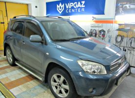 Общий вид Toyota Rav4 Toyota Rav4